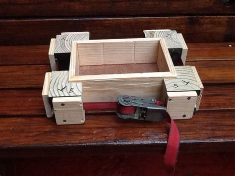 jig for small box